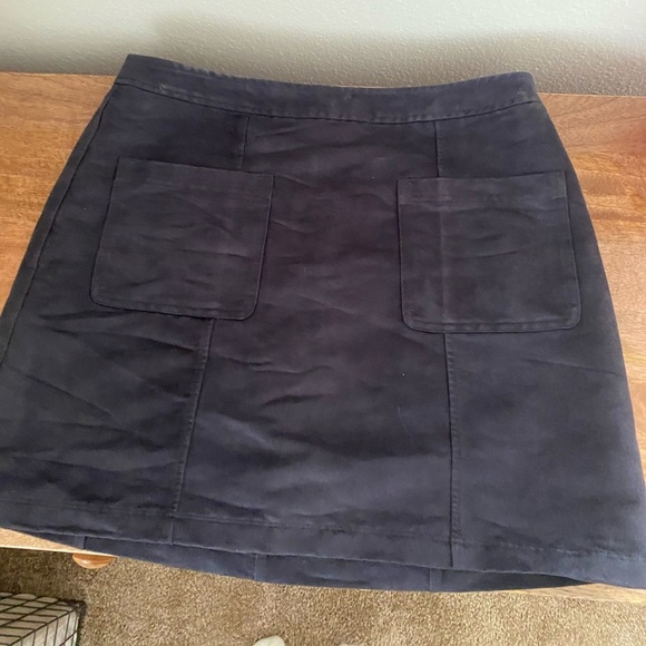 Old Navy Faux-Suede Utility A-Line Mini Skirt - Navy Blue - Picture 4 of 7